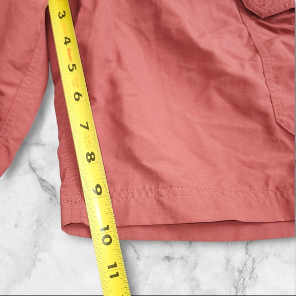 L.L. Bean Men's Coral Cargo Shorts - Picture 6 of 7